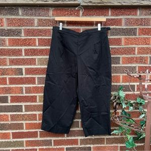 Bay Studio Black High Rise Straight Capri Pants